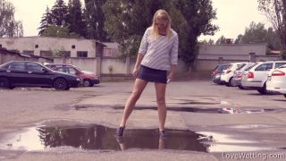 Beautiful Girls - Standing Pee Compilation